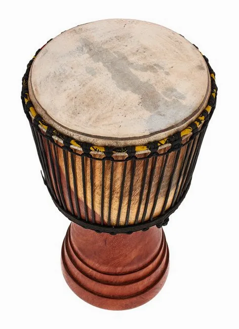 African Percussion MDJ106 Djembe, vue de trois quarts, photo 3