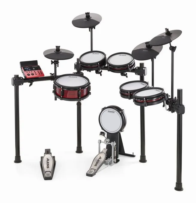 Alesis Nitro Pro XL Drum Kit, de face sur fond neutre