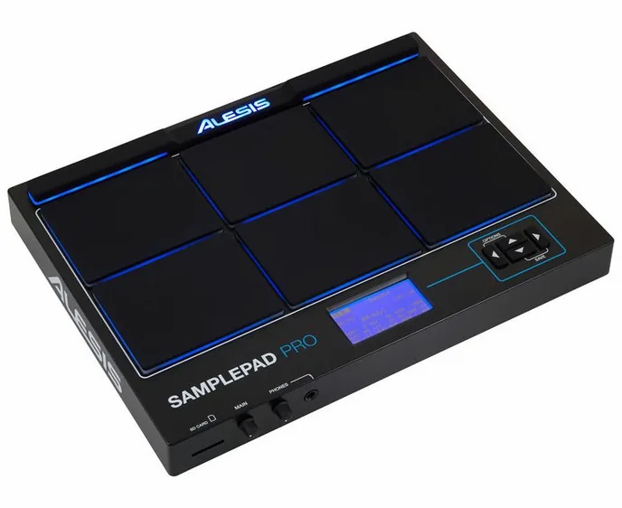 Alesis Samplepad Pro, sur fond neutre, photo 3