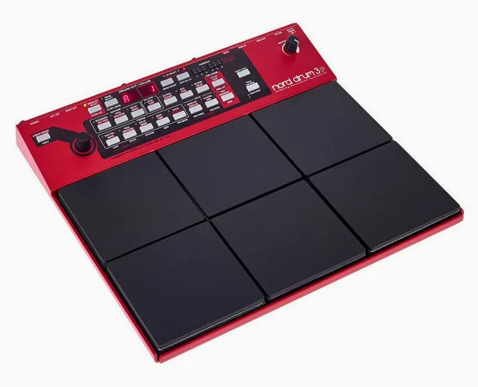 Clavia Nord Drum 3P, vue de trois quarts, photo 3
