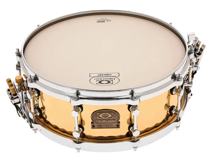 DrumCraft 14"x5" Concert Snare YB, de face sur fond neutre