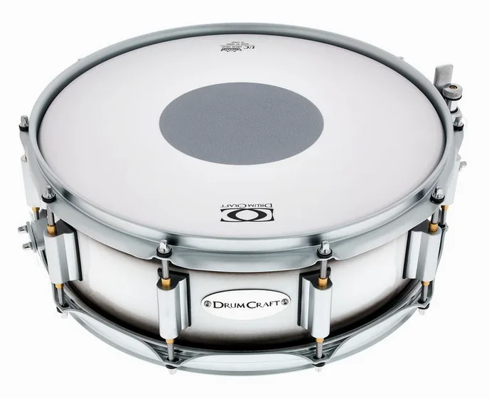 DrumCraft Series 6 14"x05" Snare -SWB, de face sur fond neutre