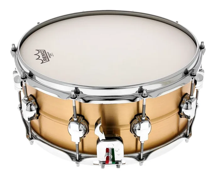 DS Drum 14"x6" Seamless Brass Snare, vue de dessus, photo 2