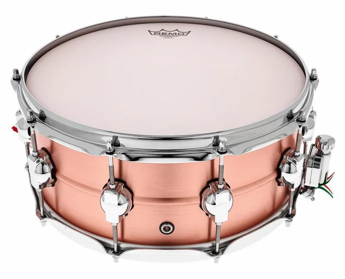 DS Drum 14"x6" Seamless Cooper Snare, vue de trois quarts, photo 4