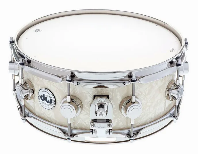 DW 14"x05" Finish Ply Snare Maple, vue de trois quarts, photo 2