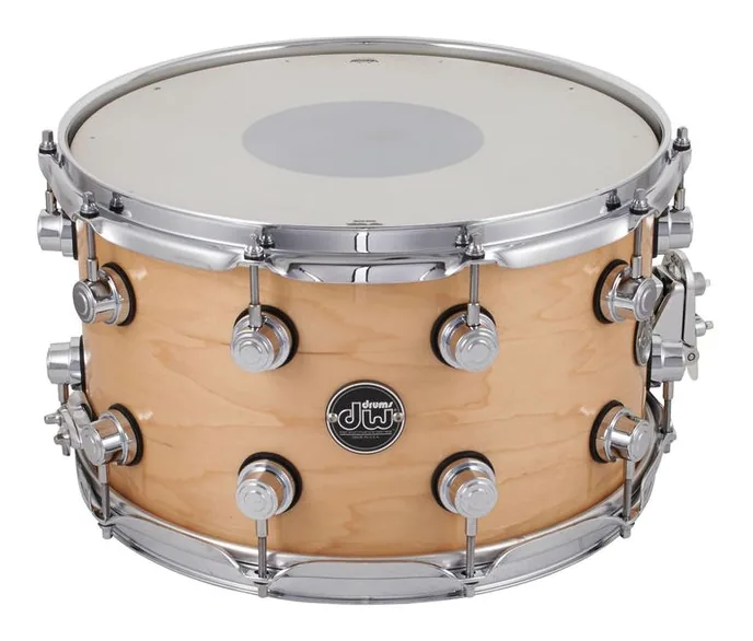 DW 14"x08" Performance Maple, vue de près, de face
