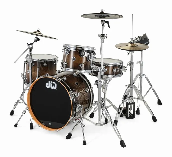DW DWe E33 Drum Kit Exotic ltd., sur fond neutre