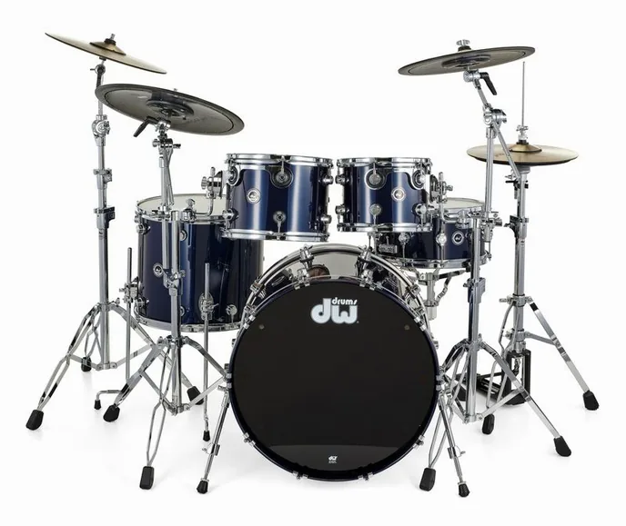DW DWe E33 Drum Kit Midnight Blue, sur fond neutre, photo 2