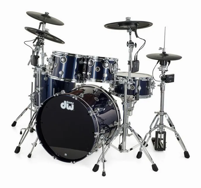 DW DWe E33 V-Cymbal Drum Kit MB, sur fond neutre