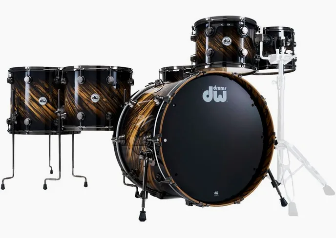 DW Exotic Royal Natural to Black, de face sur fond neutre