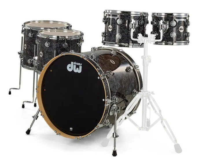 DW Finish Ply Black Diamond, de face sur fond neutre
