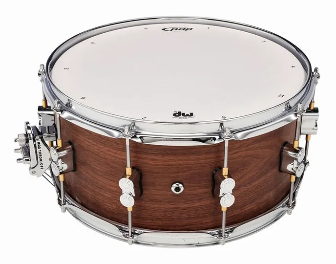 DW PDP 14"x6,5" Walnut Snare, vue de trois quarts, photo 4