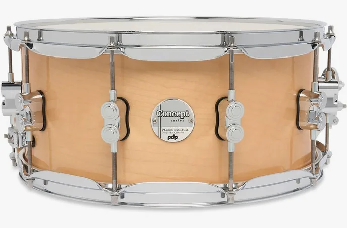 DW PDP 14"x6,5" CM Natural Laquer, sur fond neutre