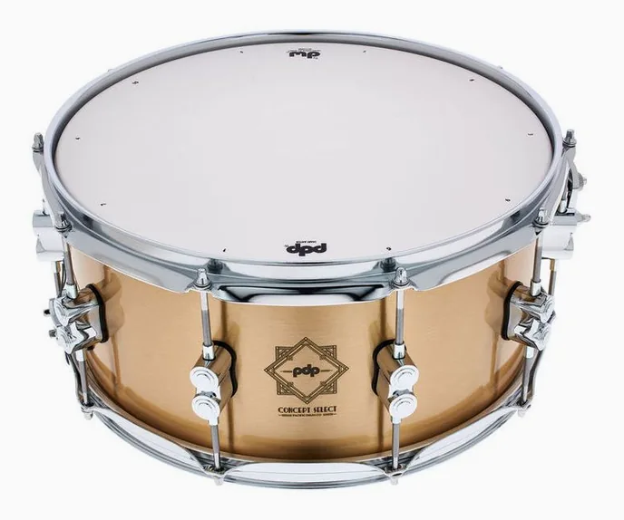 DW PDP 14"x6,5" Concept Bronze, sur fond neutre