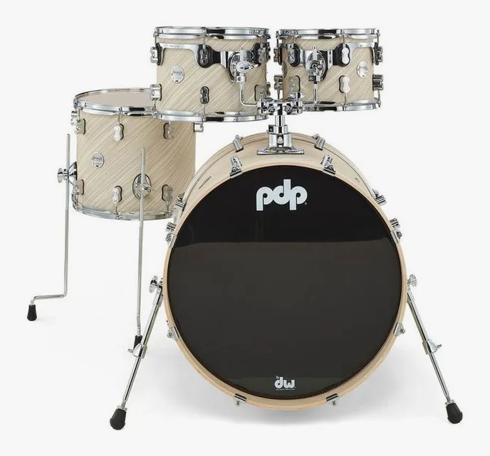 DW PDP CM4 Studio Twisted Ivory, vue de trois quarts, photo 2