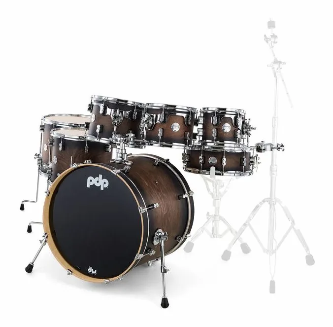 DW PDP CM7 Satin Charcoal B., de face sur fond neutre