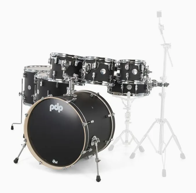 DW PDP CM7 Satin Black, vue de près, de face