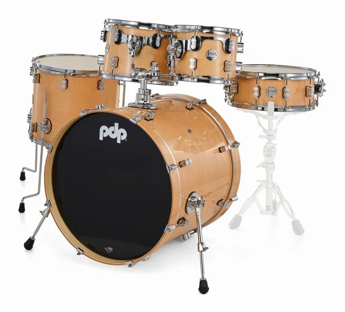 DW PDP Concept Maple 22" Shellset, de face sur fond neutre