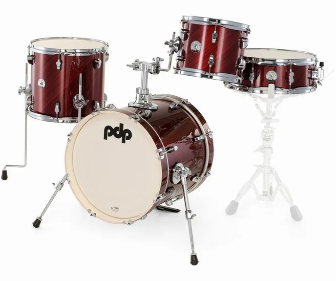DW PDP New Yorker Set Tw. Cherry, sur fond neutre