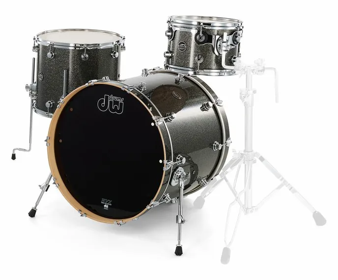 DW Performance Rock 22 Pewter, de face sur fond neutre
