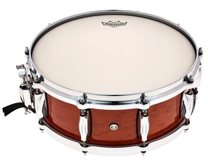 Gretsch Drums 14"x5.5" SN Renown Cherry Wood, vue de trois quarts, photo 3