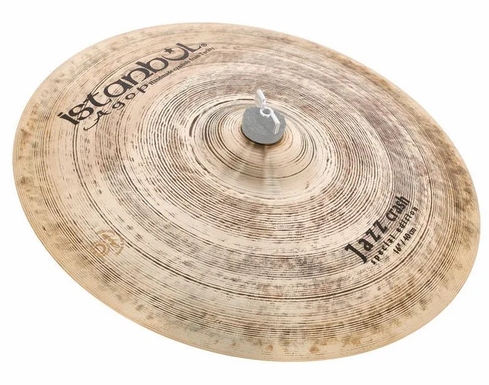 Istanbul Agop 16" Custom Series SE Jazz Cr., de face sur fond neutre