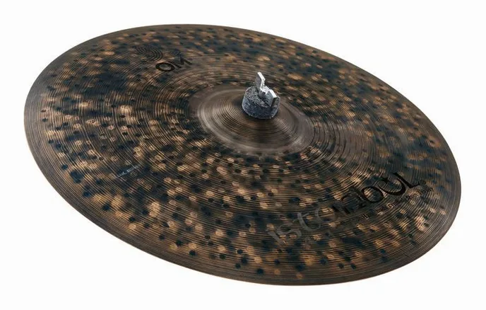 Istanbul Agop 18" Cindy Blackman OM Crash, vue de près, de face