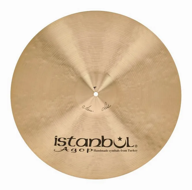 Istanbul Agop 19" Traditional Thin Crash, sur fond neutre, photo 3