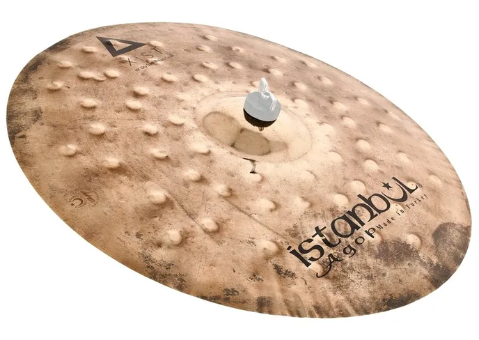 Istanbul Agop 19" Xist Dry Dark Brill. Crash, sur fond neutre