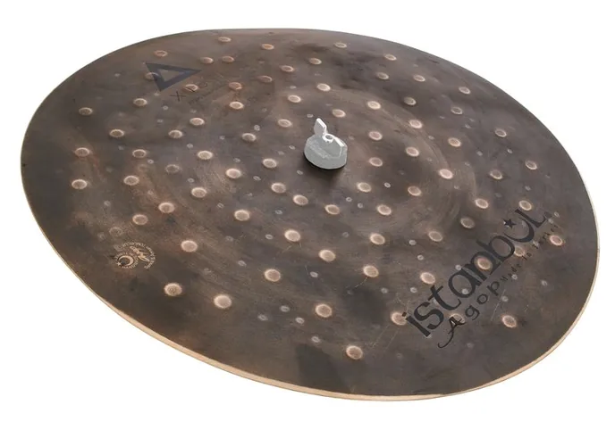Istanbul Agop 20" Xist Dry Dark Flat Ride, de face sur fond neutre