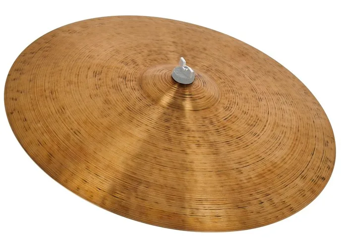 Istanbul Agop 22" 30th Anniversary Ride, de face sur fond neutre