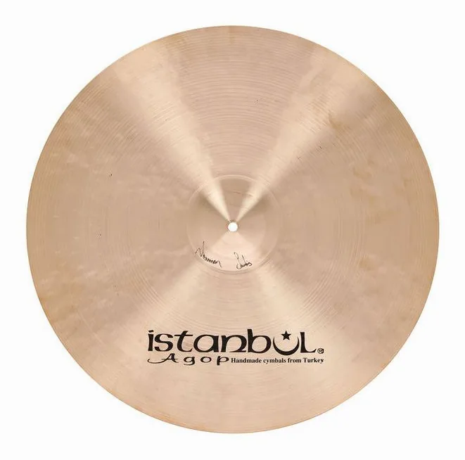 Istanbul Agop 22" Traditional Dark Ride, vue de trois quarts, photo 3