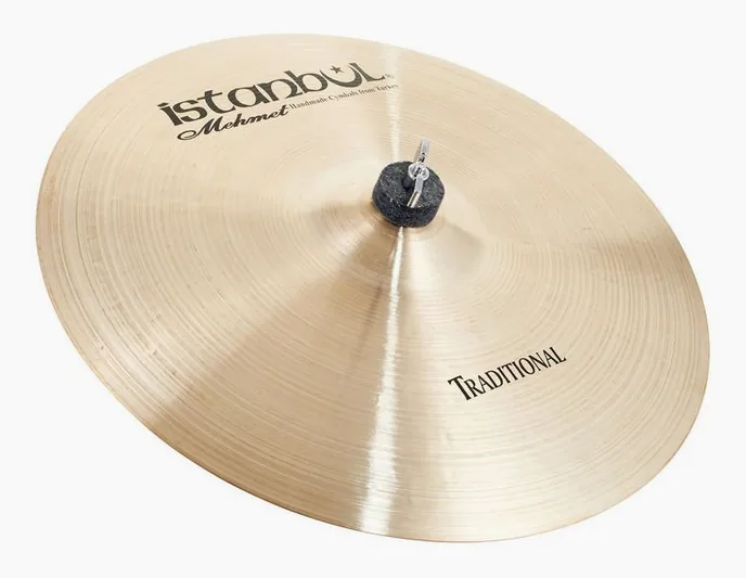 Istanbul Mehmet 15" Medium Crash Traditional, sur fond neutre