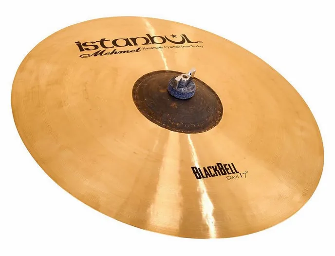Istanbul Mehmet 17" Black Bell Crash, de face sur fond neutre