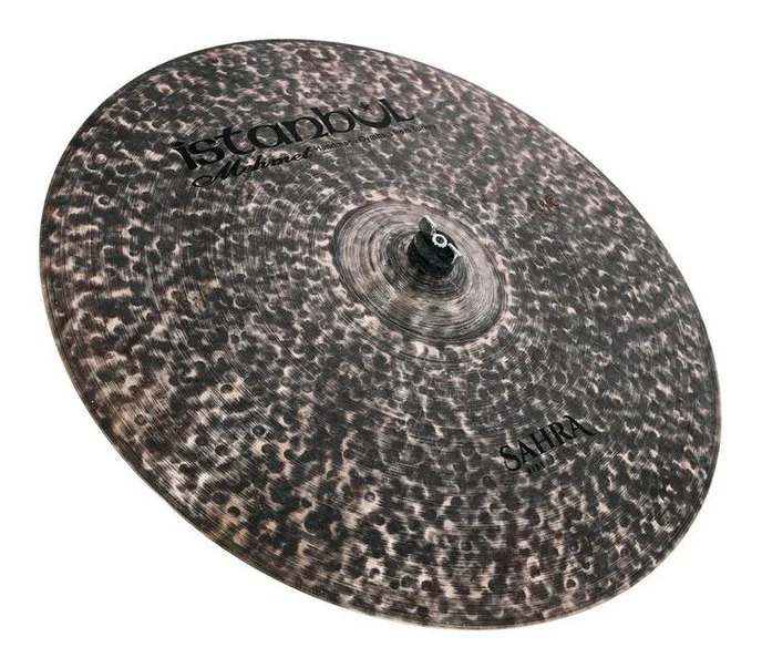 Istanbul Mehmet 22" Sahra Ride, de face sur fond neutre