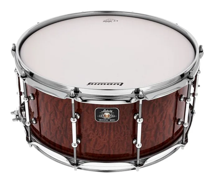 Ludwig 14"x6,5" Universal Beech Snare, vue de près, de face
