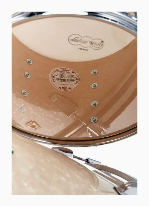 Ludwig Classic Maple Rock Vintage Wh., sur fond neutre, photo 3