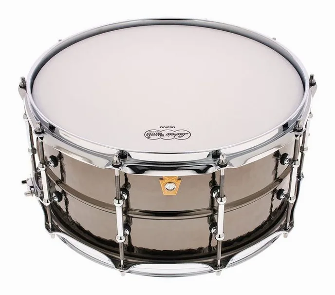 Ludwig LB417KT 14"x6,5" Black Beauty, vue de près, de face