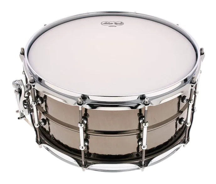 Ludwig LB417KT 14"x6,5" Black Beauty, vue de face, photo 4