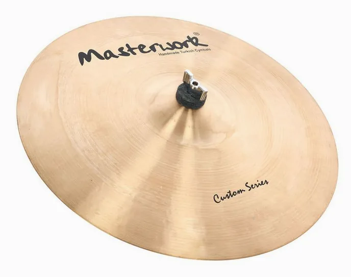 Masterwork 16" Custom Thin Crash, de face sur fond neutre
