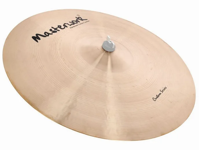 Masterwork 22" Custom Rock Ride, sur fond neutre