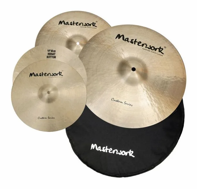 Masterwork Custom Cymbal Set, de face sur fond neutre