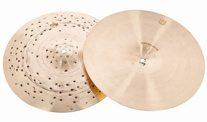 Meinl 14" Byzance Foundry Reserve HH, vue de trois quarts, photo 3