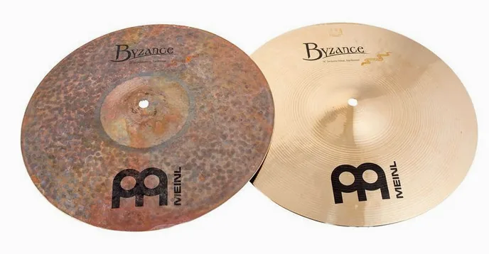 Meinl 14" Byzance Serpents Hi-Hat, vue de trois quarts, photo 2