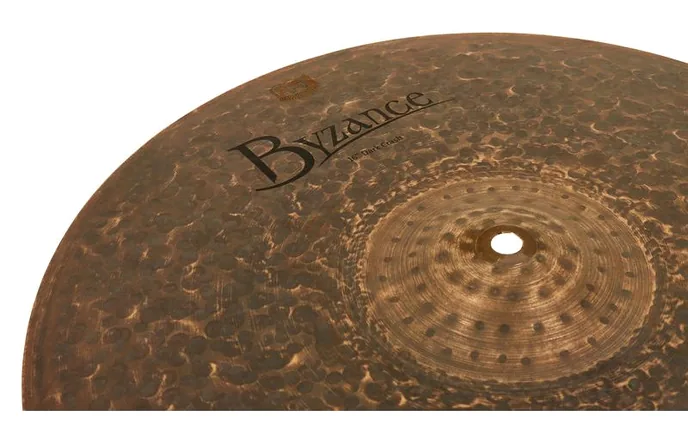Meinl 16" Byzance Dark Crash, sur fond neutre, photo 3