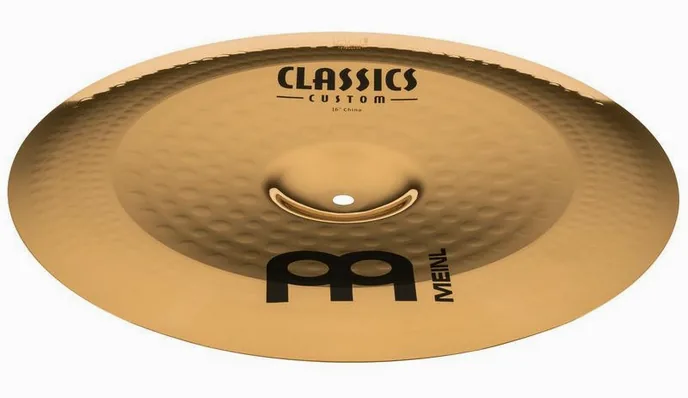 Meinl 16" Classics Custom China, de face sur fond neutre