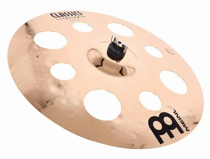 Meinl 16" Classics Cust. Trash Crash, sur fond neutre
