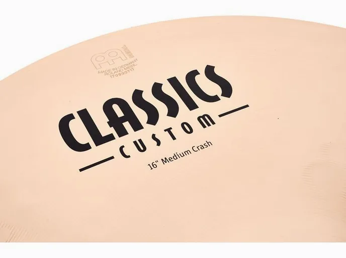 Meinl 16" Classics Custom Med. Crash, vue de trois quarts, photo 4