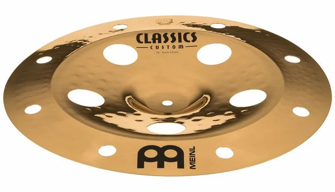 Meinl 16" Classics Custom Tr. China, sur fond neutre