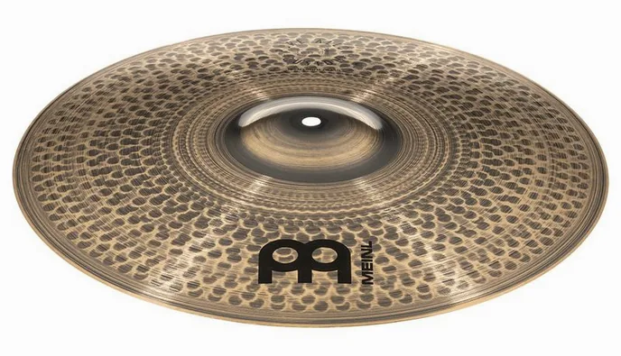 Meinl 16" Pure Alloy Custom M. Crash, de face sur fond neutre